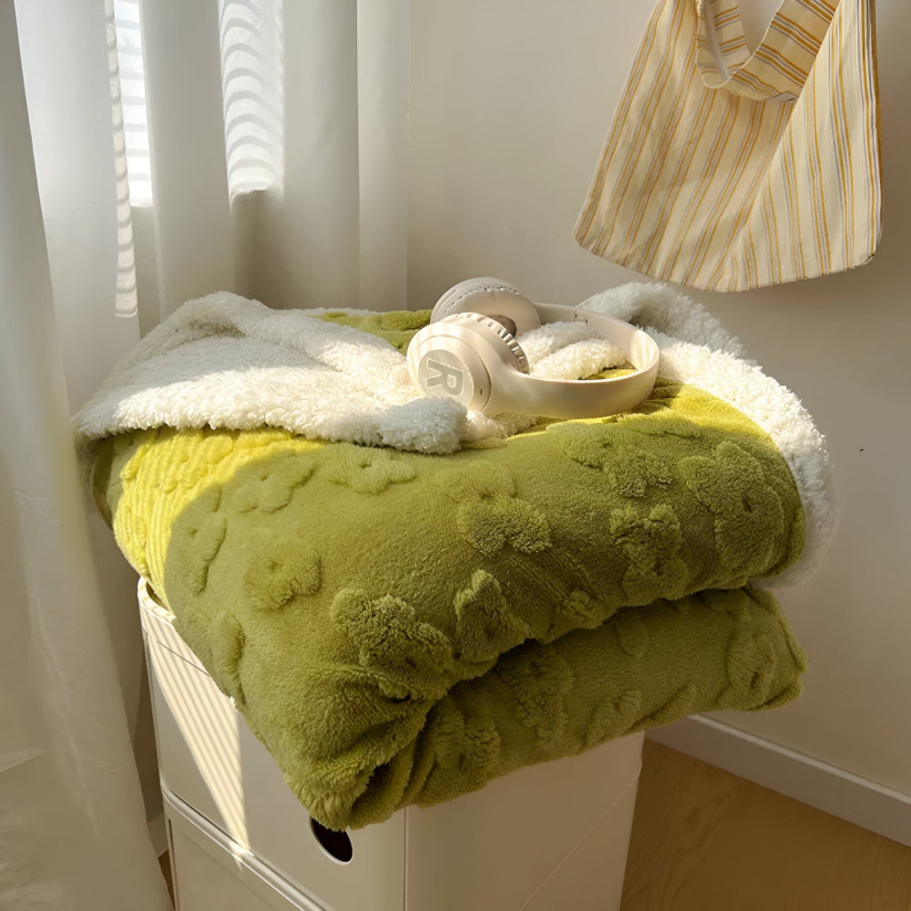 Cloud Flower Snuggle Sherpa Throw Blanket Soft Cozy Warm Blanket
