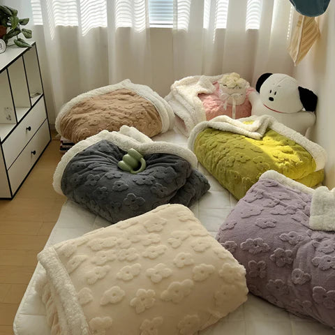 Cloud Flower Snuggle Sherpa Throw Blanket Soft Cozy Warm Blanket